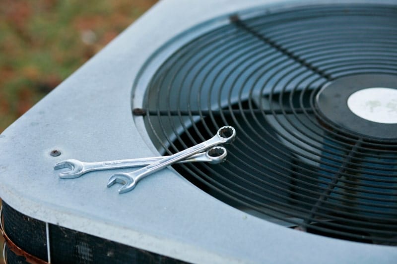3 Dangers of an AC With Low Refrigerant in Arlington Heights, IL